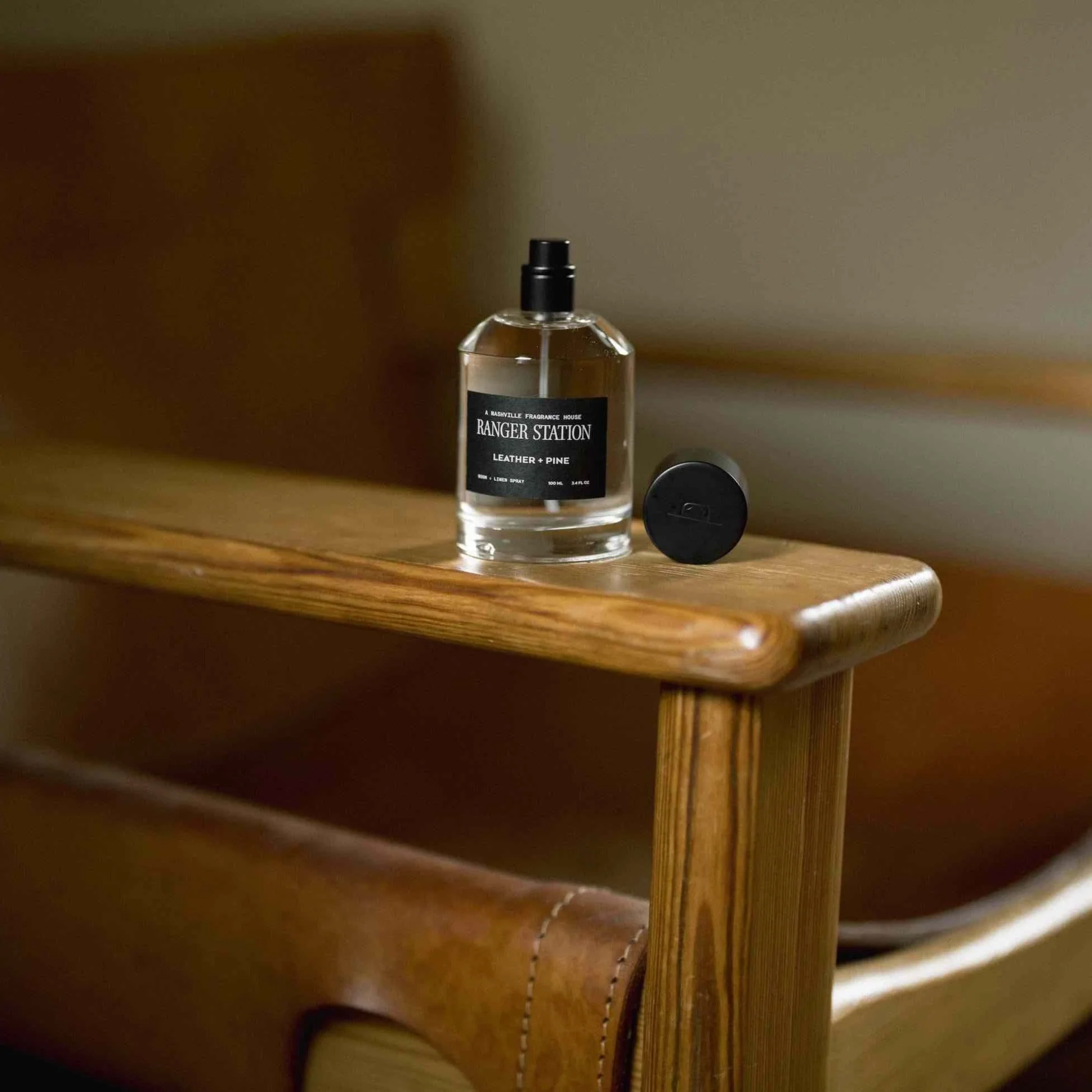 LEATHER + PINE PERFUME - Image 3